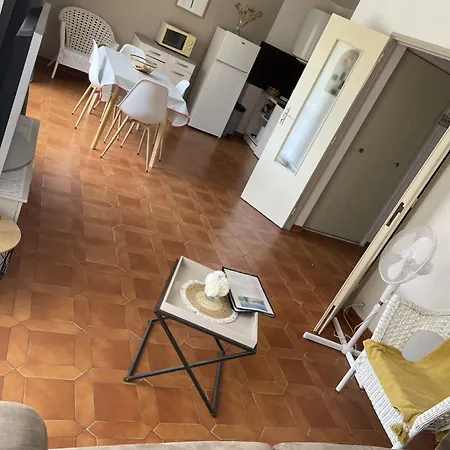 La Coquille - Spacieux 45m2, T2 A 1min De La - Wifi Apartment